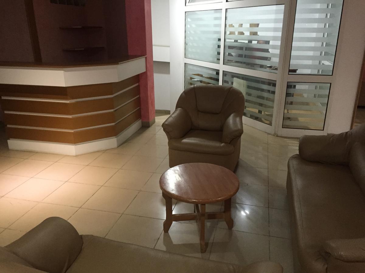 White Palace Hotel Antananarivo Ngoại thất bức ảnh