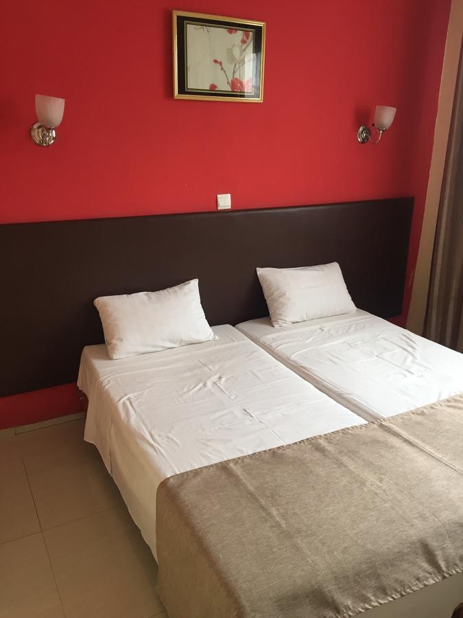White Palace Hotel Antananarivo Ngoại thất bức ảnh