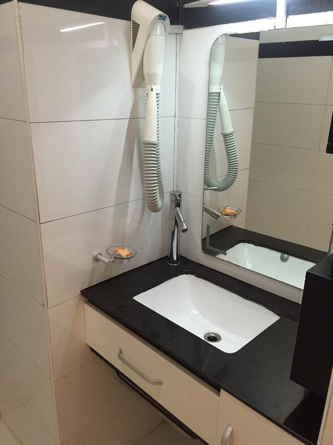 White Palace Hotel Antananarivo Ngoại thất bức ảnh